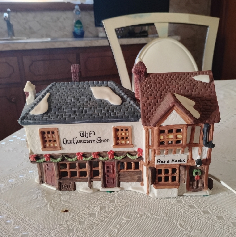 Department 56 Dickens' Village Series "The Old Curiosity Shop" Porcelain Retired